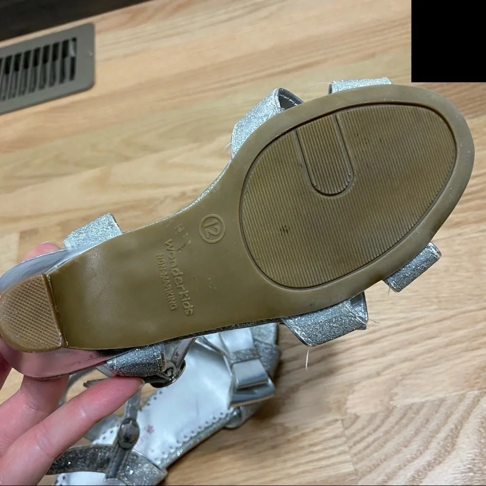 Wonder Kids Silver Bow Heels Sandals Sz 12 Dress Shoes Kids Girls Toddler